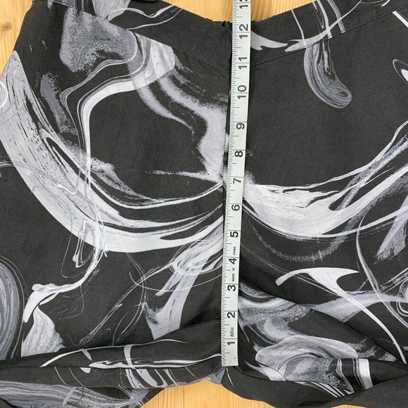 Athleta Calm Cool Wide Leg Pant Black Marble Abstract Sz M - Picture 11 of 13